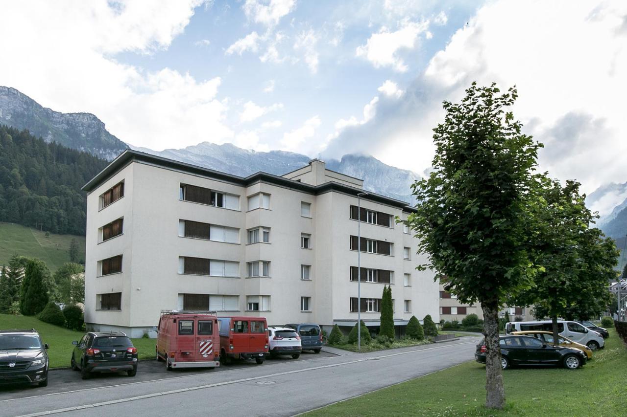 Spirit Apartments - Studio 1 - Kueche - Parkplatz Engelberg Exterior foto